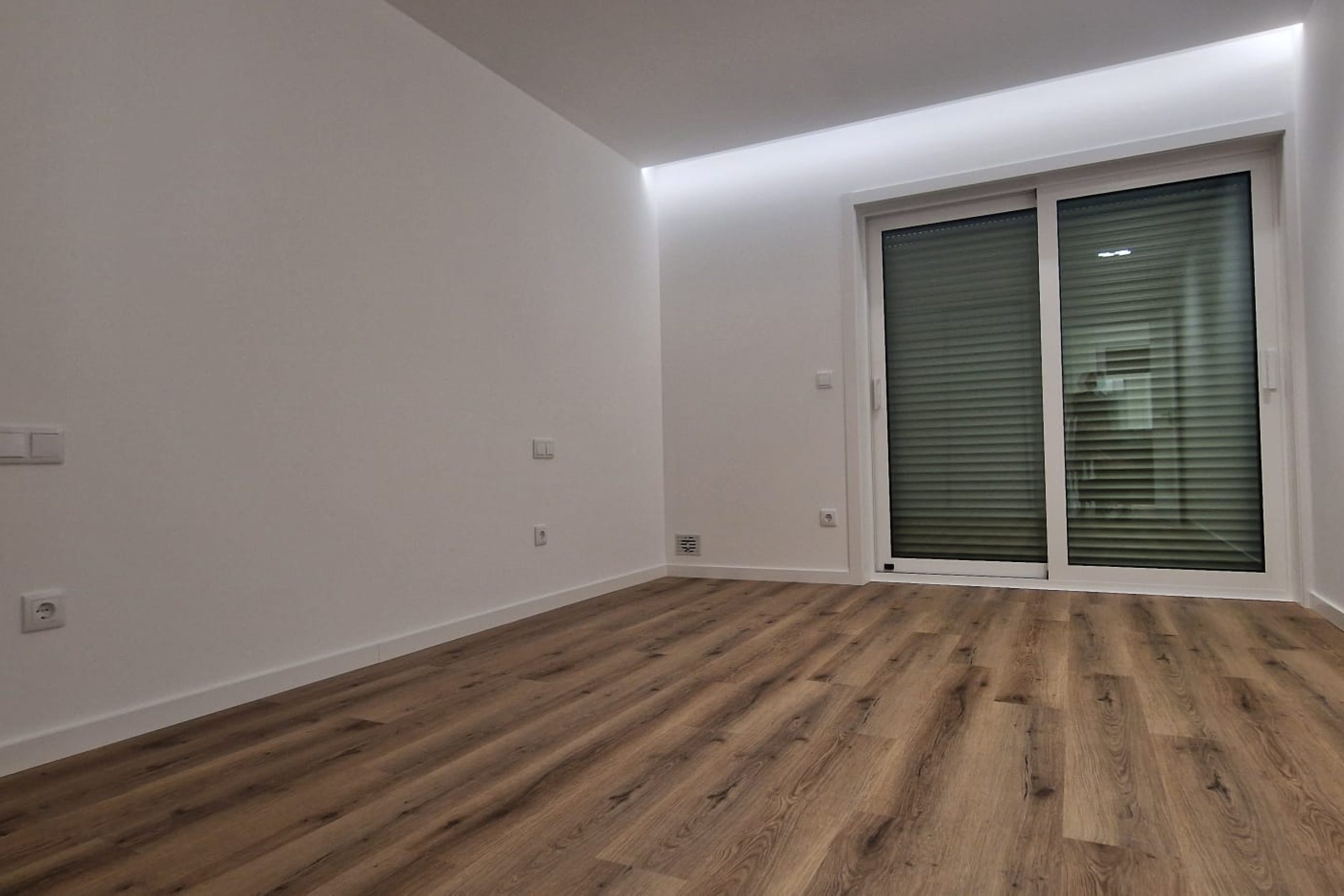 WhatsApp Image 2025-10-10 at 10.54.46 (4)