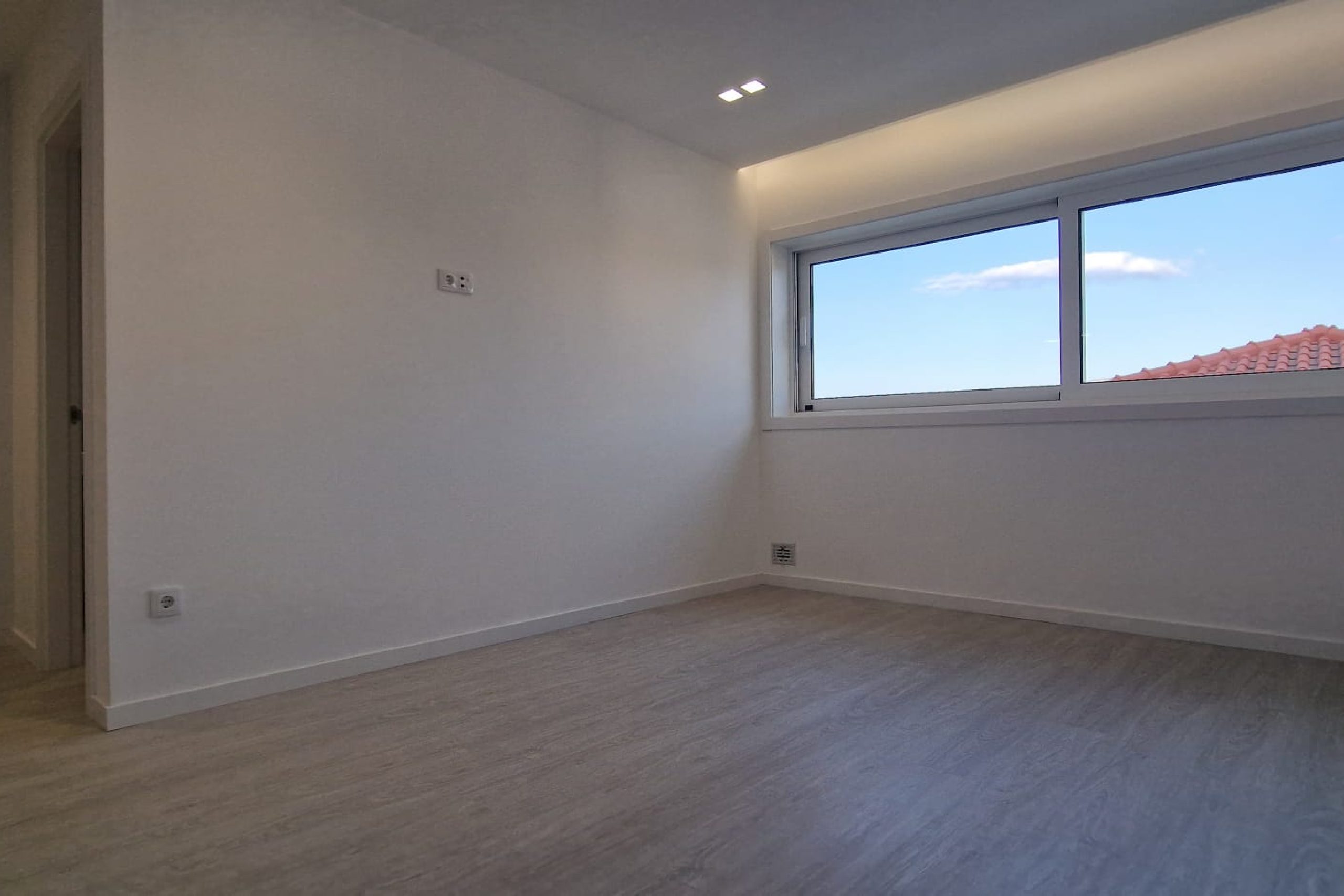 WhatsApp Image 2025-10-10 at 10.54.48